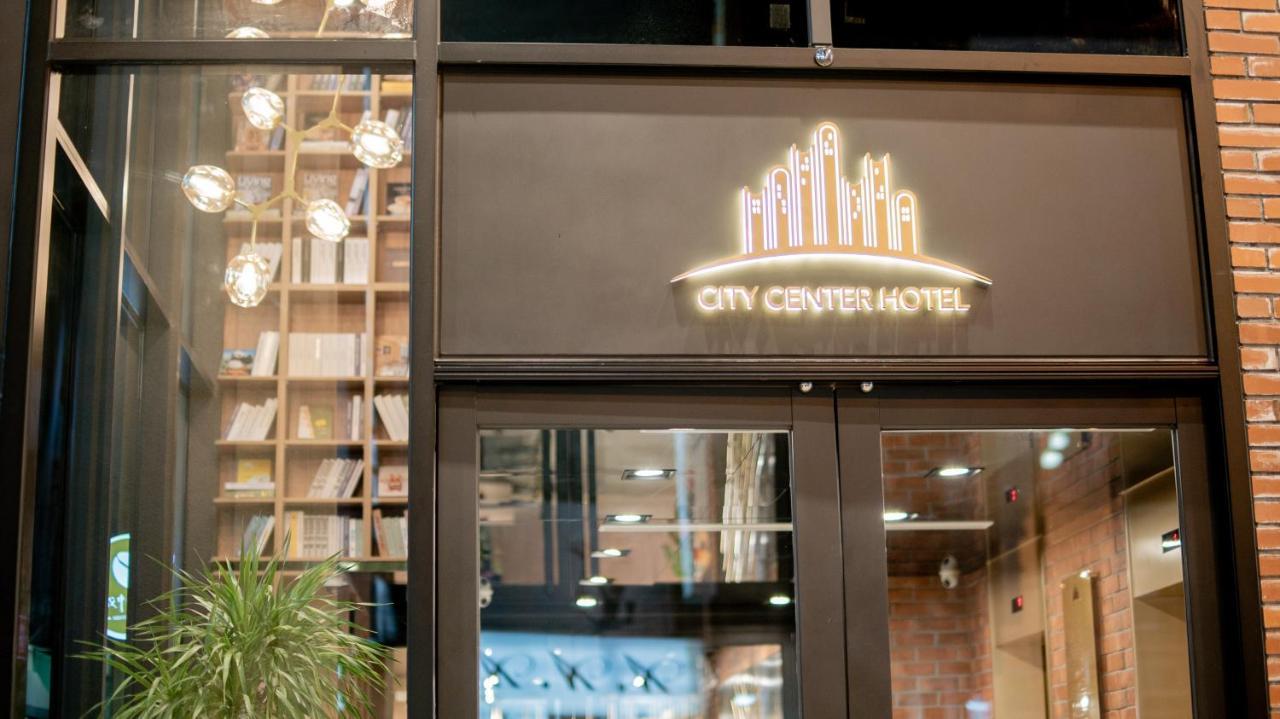 Hotel East Đài Trung Ngoại thất bức ảnh
