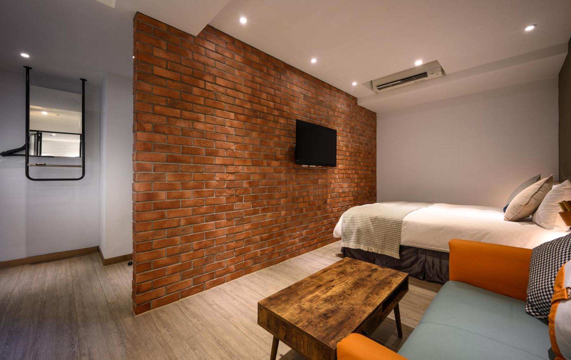 Hotel East Đài Trung Ngoại thất bức ảnh