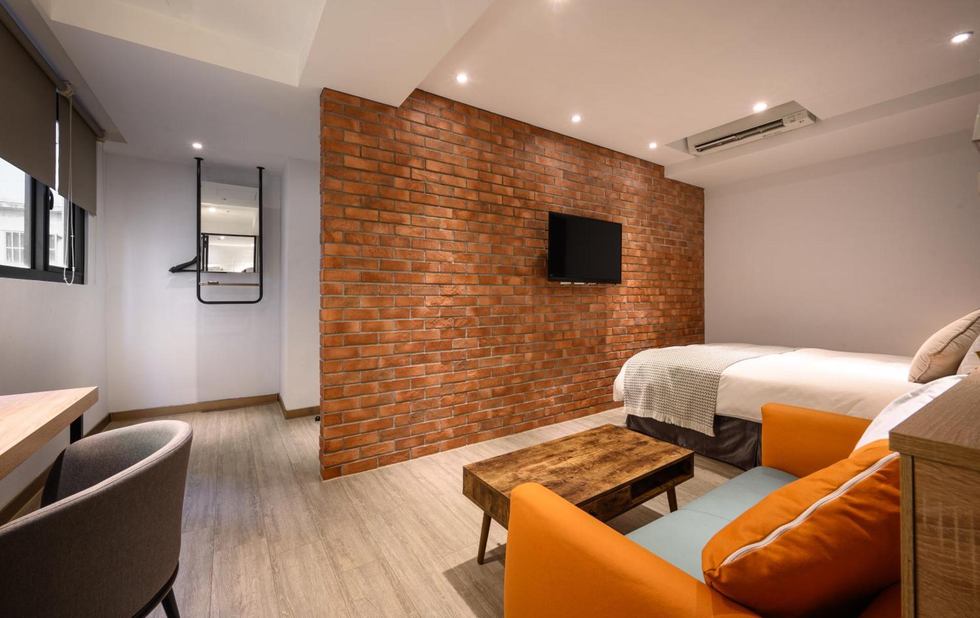 Hotel East Đài Trung Ngoại thất bức ảnh