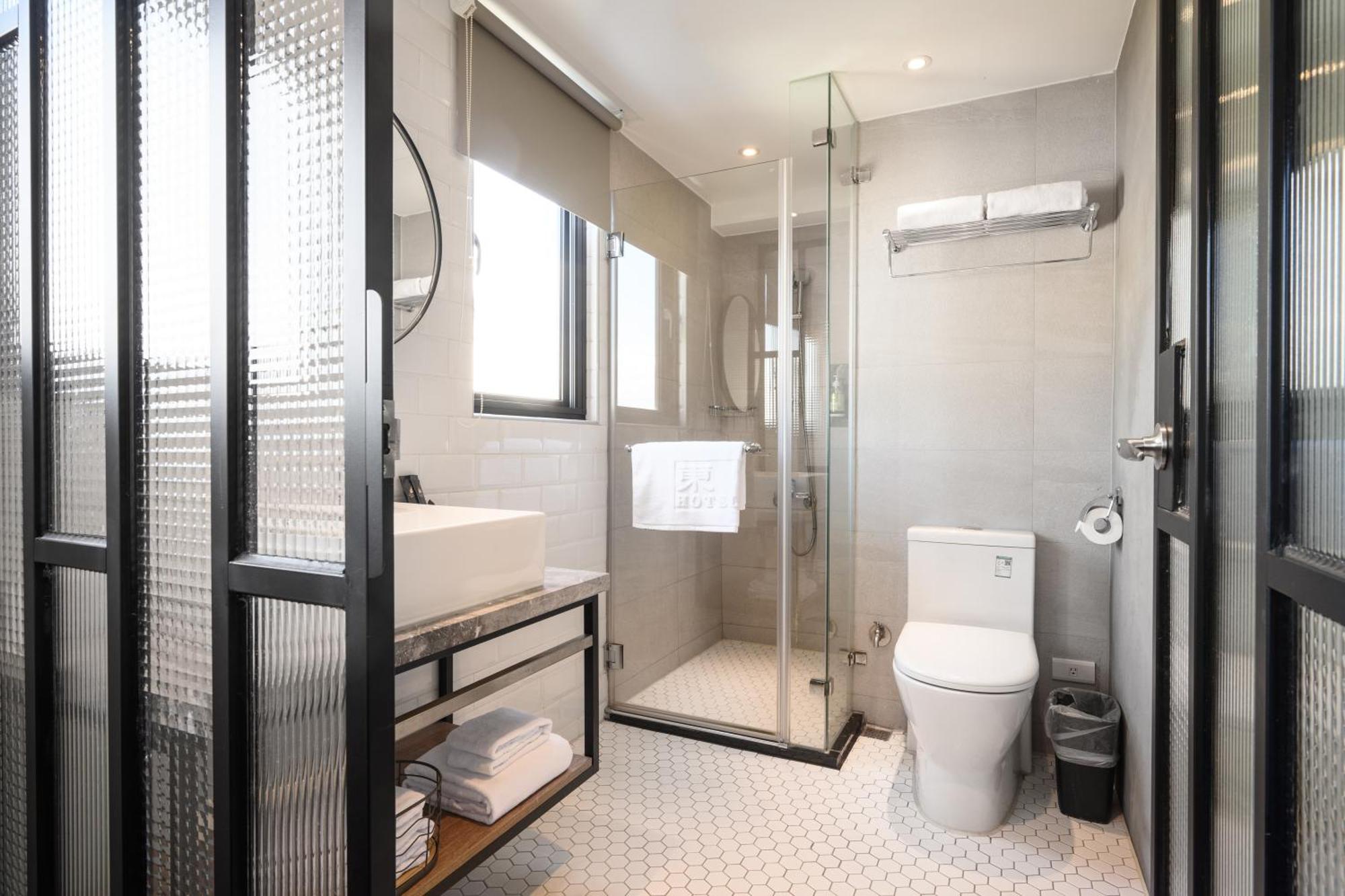 Hotel East Đài Trung Ngoại thất bức ảnh