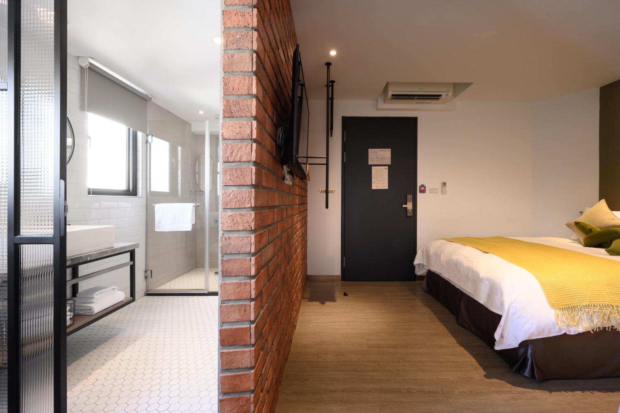 Hotel East Đài Trung Ngoại thất bức ảnh