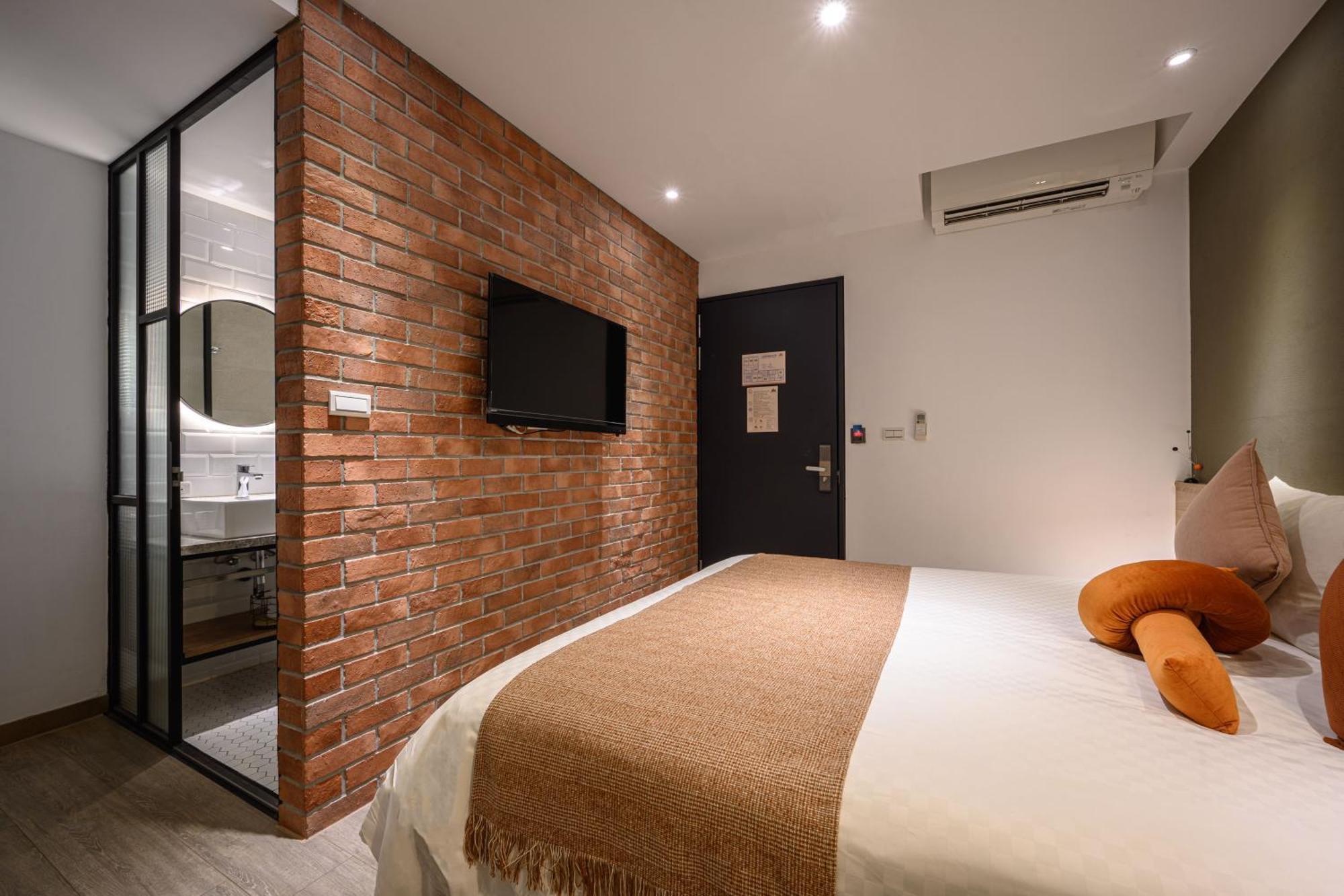 Hotel East Đài Trung Ngoại thất bức ảnh