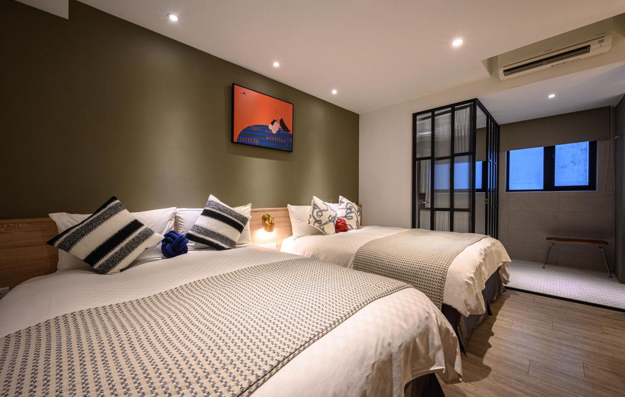 Hotel East Đài Trung Ngoại thất bức ảnh