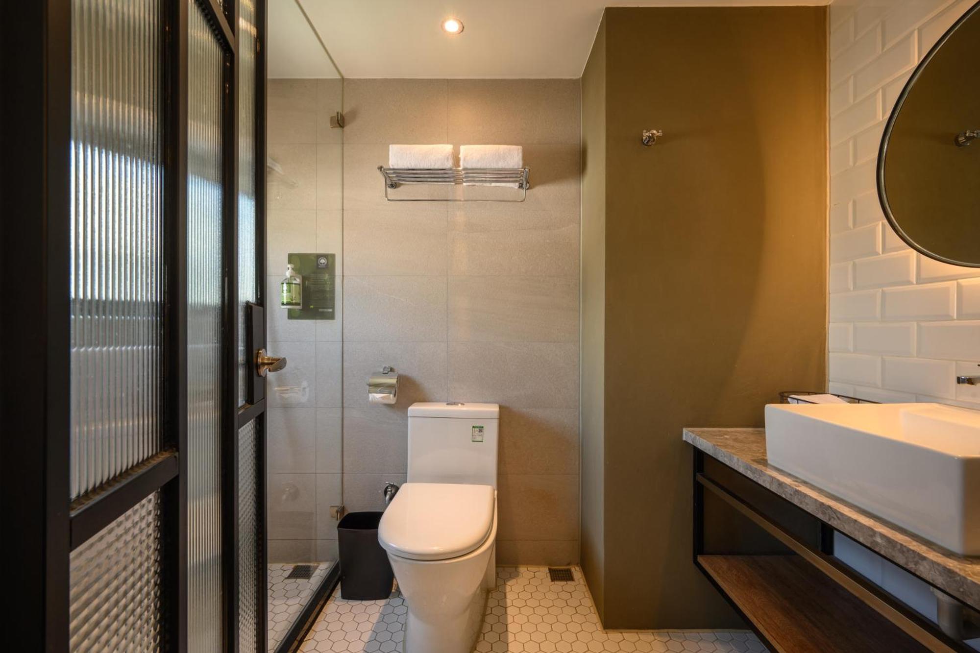 Hotel East Đài Trung Ngoại thất bức ảnh